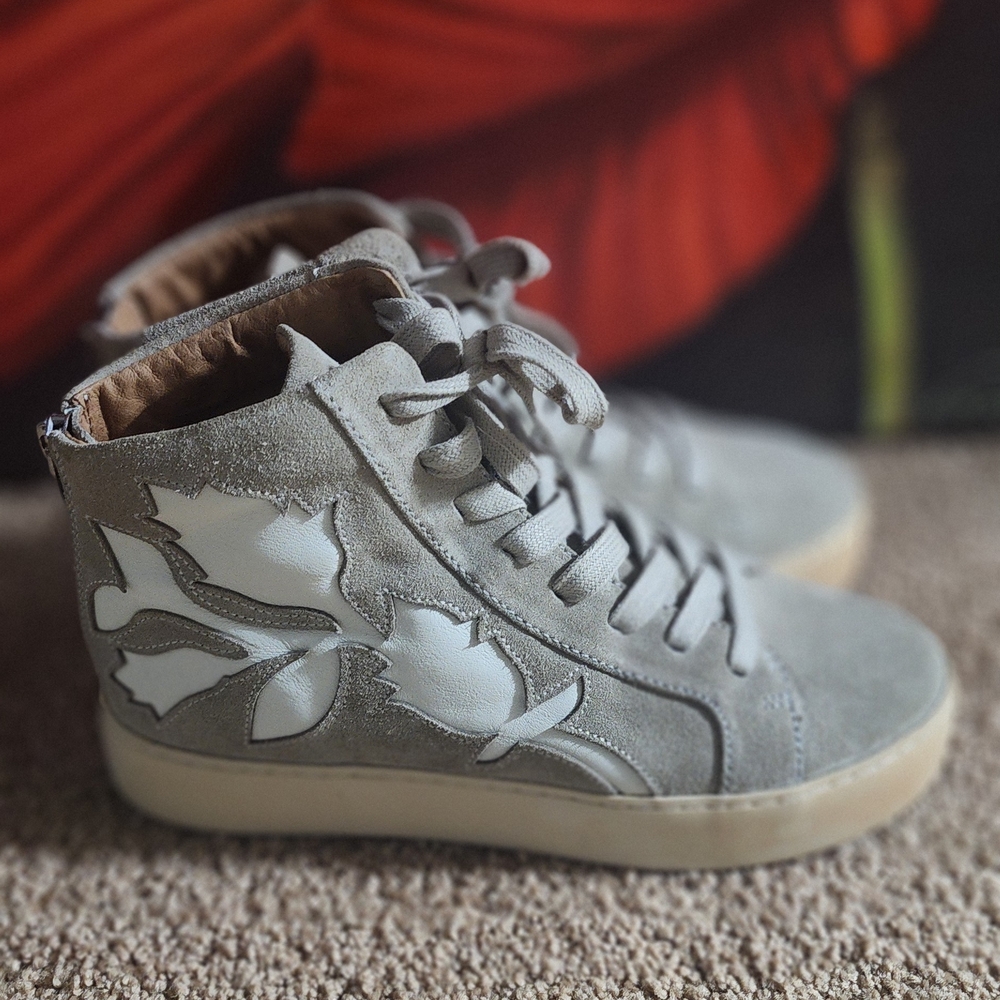 Frye Gray High-Top Sneakers with White Floral Design